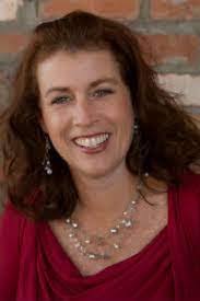 Luanne Foster's Instagram, Twitter & Facebook