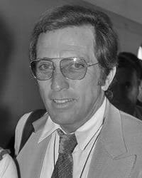 Famous People Born in December 1927