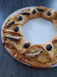Pissaladiere Etoile Audrey Cuisine Recette En 2020 Audrey Cuisine Pissaladiere Recette Pissaladiere