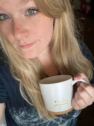 My newest lot of coffee /tea mugs ☕️☕️🌸🌺 I hope you all enjoy