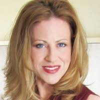 Lisa Latour's Instagram, Twitter & Facebook