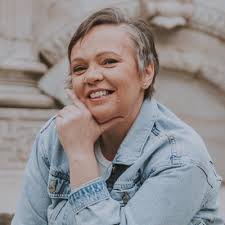 My day was so full of love ❤️ I was honoured to offer the commencement…