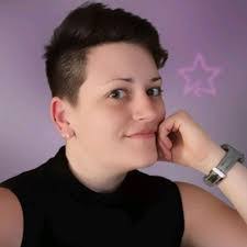 Jada Smiley's Instagram, Twitter & Facebook