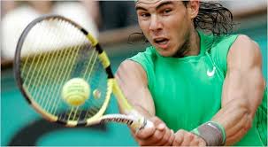 Blessé au coude en 2003, victime d'une fracture de fatigue au pied en 2004, le natif de manacor débarque finalement à paris au printemps 2005. Nadal Dominates Federer In French Open The New York Times