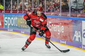 Jan 20, 2021 · the professional staff at walter j. Us Angreifer Mike Zalewski Kehrt Zu Den Kolner Haien Zuruck Eishockey News