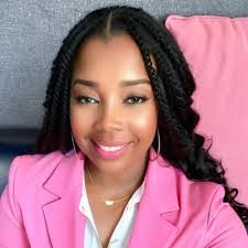 Kiara Tarver's Instagram, Twitter & Facebook