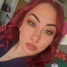 Hello and beautiful day everyone! I'm in search of someone that does vinyl  printing for clothing.. send me your recommendations or insta links. TIA!!