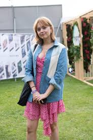 Emma Mackey Said That She's "Completely Obsessed" With Aimee Lou Wood, And  Honestly, Same