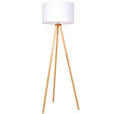 Eine holz stehlampe aus treibholz oder eiche kann ihren räumlichkeiten ein ganz neues flair verleihen. Jago Tripod Stehlampe Eek A Bis E Led Kaufland De