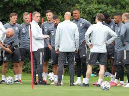 Spanien tritt mit spielern der topklubs an. Fussball Blamage Fur Deutschland Rumpf Kader Des Dfb Offenbart Ganze Respektlosigkeit Sport A Z