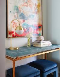 This Decor Is So Simple Yet So Effective It Brings Out Personality And Can Bring Life And Color Into A Room I Think Living Decor Living Room Decor Home Decor