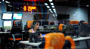 Philippines Overtakes India As Hub Of Call Centers The New York Times