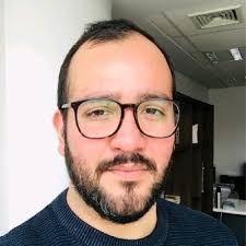 Hace 10 años nació Azimuth Medical Devices. En aquel momento, lo único  claro era la actitud con la que íbamos a enfrentar el camino. El nombre,  inspirado en una clase de náutica,