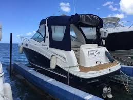 Centrale Du Bateau Vente Location Annonces De Bateaux A Moteur D Occasion En Martinique Et Guadeloupe Sea Ray 260