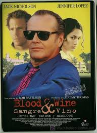 La imagen de un hombre que cae, cabeza abajo, desde una de las torres lista de productos y marcas que use para esta decoracion de uñas : El Vino En El Cine Las 20 Mejores Peliculas Con Vino
