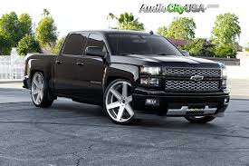 2014 Chevy Silverado 1500 26 Giovanna Dramuno 6 Silver Machine Wheels Wheel And Tire Set Up Is 26x10 Wrapped With 295 30 26 T Camiones Chevy Camionetas Chevy