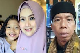 Kiwil streams live on twitch! Menangis Disebut Mirip Kiwil Meggy Wulandari Tegaskan Anak Perempuannya Itu Mirip Dirinya Saat Kecil Semua Halaman Grid Health