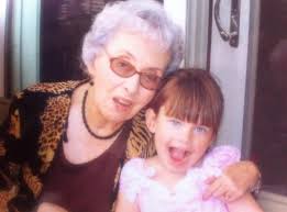 Tried doing a vlog today but the cafe got slammed & I was rushing around  town 💔