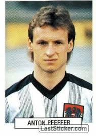 Sticker 29: Anton Pfeffer