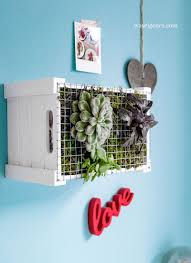 Meistens improvisiere ich und pflanze die sachen. Vertical Garden Diy Wanddeko Mit Pflanzen Was Eigenes