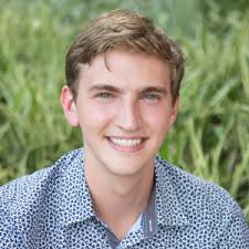 Oliver Hess's Instagram, Twitter & Facebook