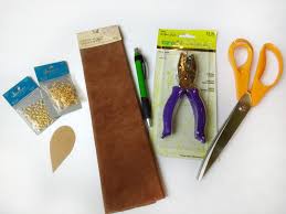 And, they're actually quite addictive. Pinched Teardrop Leather Earrings Diy Savvy At Home Mom