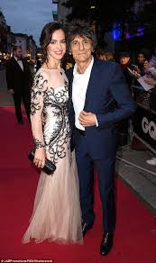 Jo Wood Finds It Strange Ronnie Is Set To Become Father Aged 68 Expecting Twins Ronnie Wood Celebrities