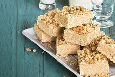 Carres De Rice Krispies Au Sucre A La Creme Desserts Fun Desserts Dessert Bars