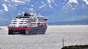 Tromsø er nordens største by nord for polarsirkelen, og har verdens nordligste universitet, ølbryggeri og domkirke. Tromso Kommune Om Hurtigrutens Helsepersonell Far Ikke Til Et Samarbeid Vg