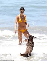 Jordana Brewster shows off her bikini body in Santa Monica after her ex  married Alexandra Daddario | Daily Mail Online