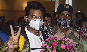 Shardul's coach name is dinesh lad. Shardul Thakur Soaks In Surreal Last Few Days After Returning From Australia Mykhel