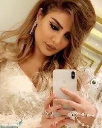صور امل العوضي في عيد ميلادها 2019 الصفحة العربية Nose Ring Fashion