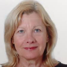 I'm really glad I haven't put my Runner beans plants out yet along with the  Bedding plants as there could be a Frost tomorrow morning in Essex