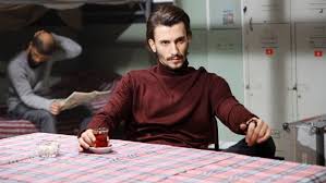 Oyuncu rol bölüm başak daşman: Bertan Asllani Pjese E Serialit Turk Akrep Telegrafi