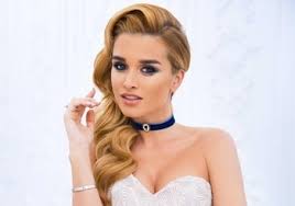 The combination of potato, champignon, pickled cucumber, and red onion is just perfect. Top10 Of The Most Popular Ukrainian Female Names