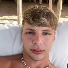 luca (@lucabussola99) • Instagram photos and videos