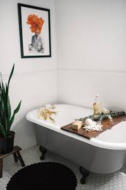 This video addresses paiting vertex colors on a mesh and rendering them. Our Bathroom Renovation Laurencarrollphotography Com