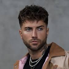 Daniel Silva's Instagram, Twitter & Facebook