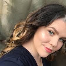 Kelly Damico's Instagram, Twitter & Facebook