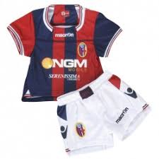2.dhl dauert 3 ~ 7 tage, benötigt 18 euro. Bologna Bekleidung Sweatshirts Trikots Trainingsanzuge Polo Macron Maglie Calciatori