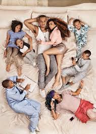Has one stepdaughter, zonnique jailee. T I And Tiny Reveal They Are Expecting 3rd Baby