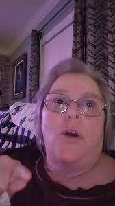 Profil pentru Life In The Doghouse With Michele