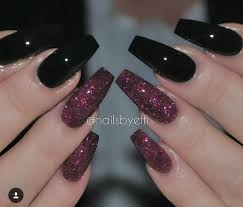 Coffin Black Acrylic Nails With Glitter Pin By Terica Esposito On Nail Design Black Nails Nails Glitter Nails