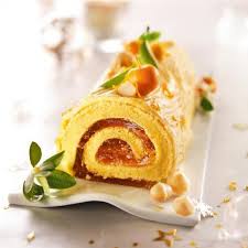 Buche De Noel A La Mandarine Et Noix De Macadamia Noix De Macadamia Buche De Noel Buche De Noel Aux Fruits