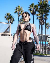 Angel Romero - Free pics, galleries & more at Babepedia