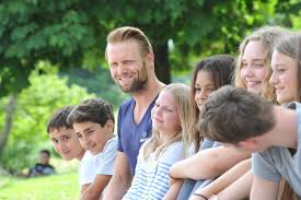 Unbürokratisch, schnell und dabei immer am wohl und den interessen der kinder orientiert. Sos Kinderdorf Und Sportdeutschland Tv Starten Gemeinsame Initiative Wir Starken Kinder Presseportal