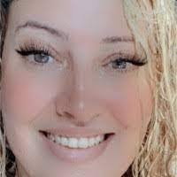 Naomi Alberstein's Instagram, Twitter & Facebook