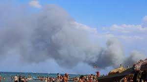Il fuoco sarebbe arrivato anche sulla costa dei trabocchi, devastando il territorio di rocca di san giovanni in provincia di chieti. H8ytucuv Qc4qm