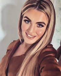 Tanya Griffiths's Instagram, Twitter & Facebook