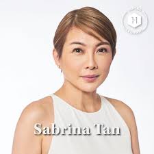 👑Our first group of legends in fashion, beauty and wellness is here! We're  spotlighting the movers and shakers who have made a mark in their  respective industries.💯 ⚡Oniatta Effendi @oniattaeffendi Founder of @